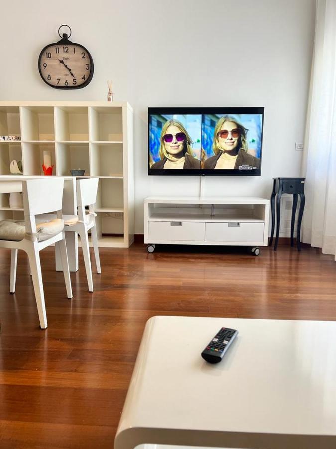 Piazza Italia Luxury Apartment Chianciano Terme Eksteriør bilde